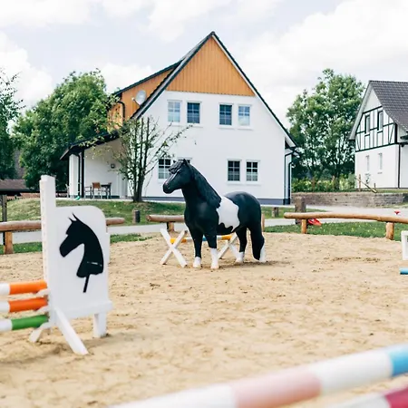 Hof Koehne - Haus Im Glueck Links * שמאלנברג
