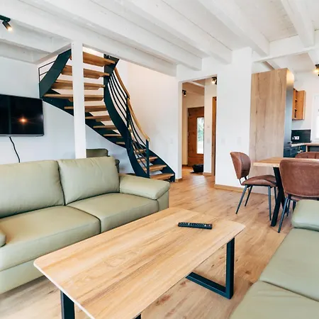 Hof Koehne - Haus Im Glueck Links * 施马伦贝格